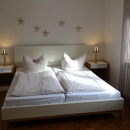 Haus Moinsen Whg 1 *